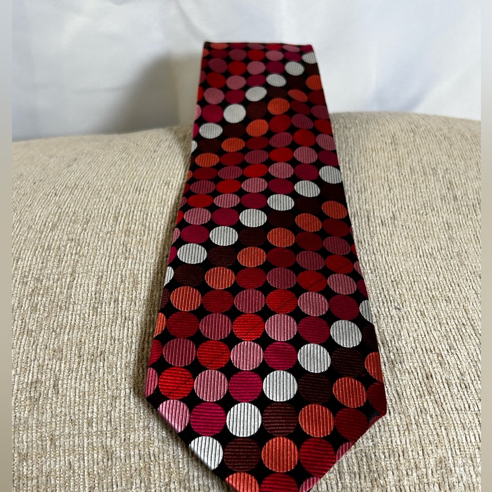 Charles Wain Men’s Tie Pink and Red Pattern 3.75”